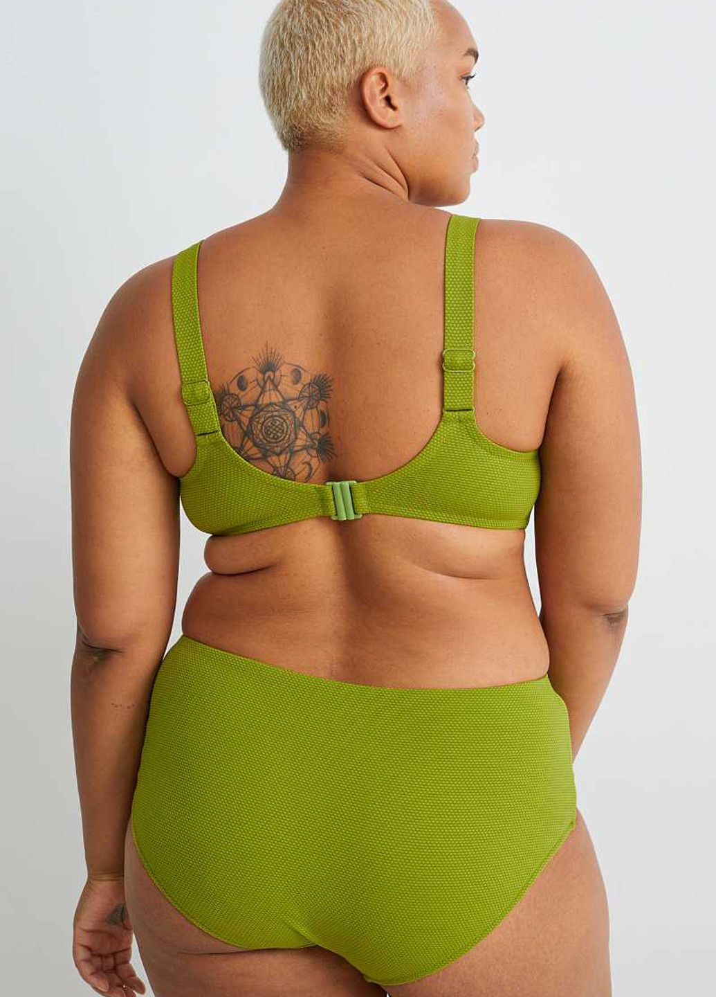 Фисташковые купальные трусики однотонные C&A