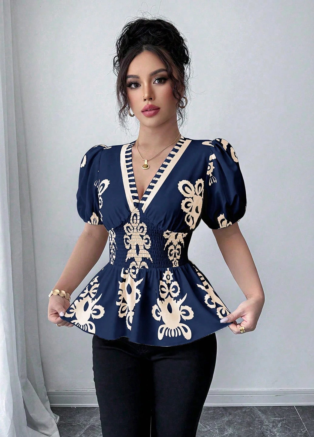 Індиго блуза з баскою SHEIN