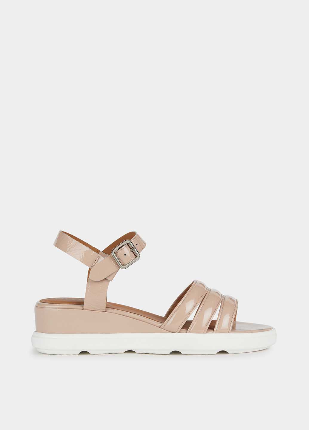 Пудровые босоножки Geox с ремешком лаковые