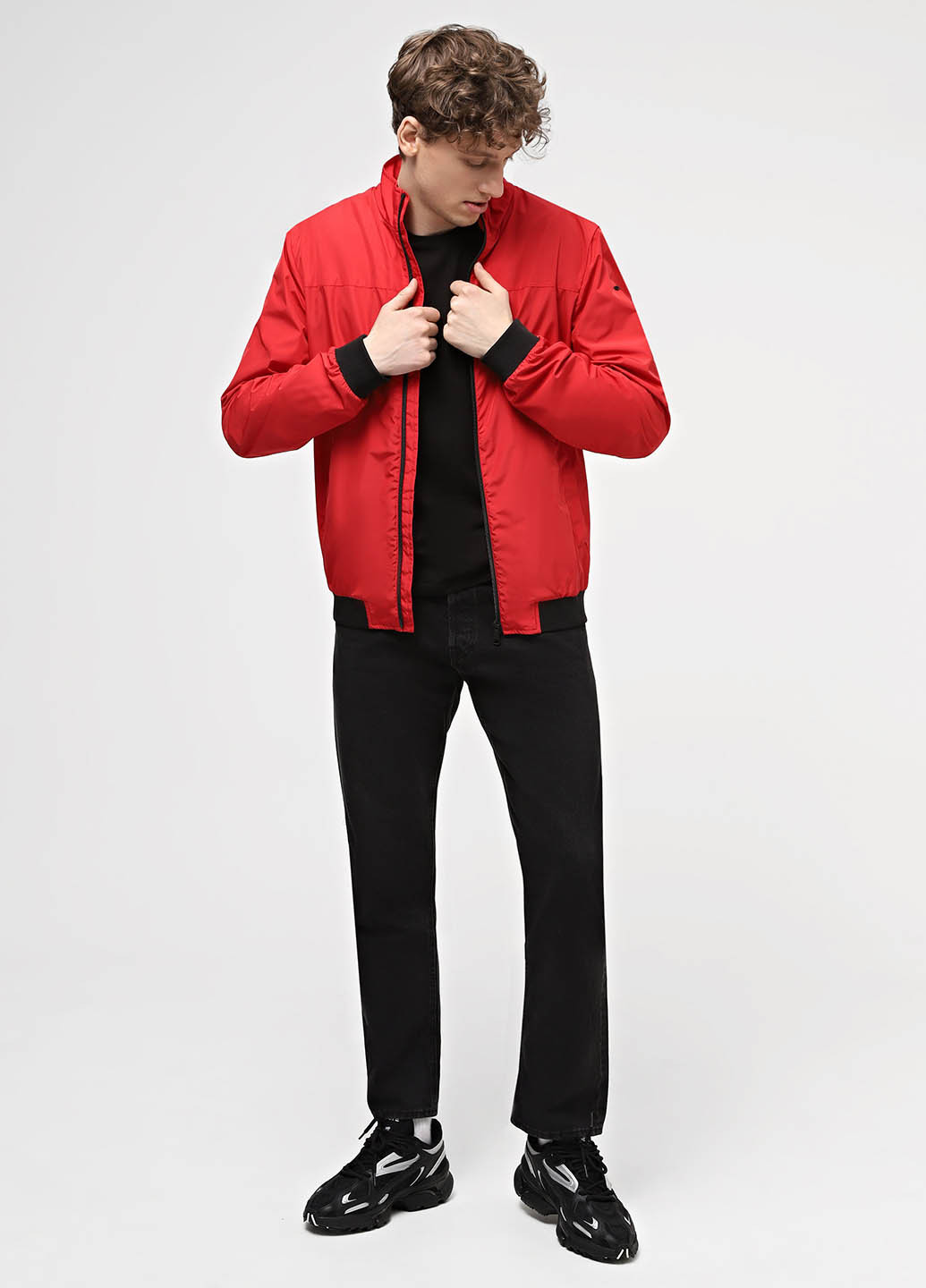 Червона демісезонна вітровка Geox