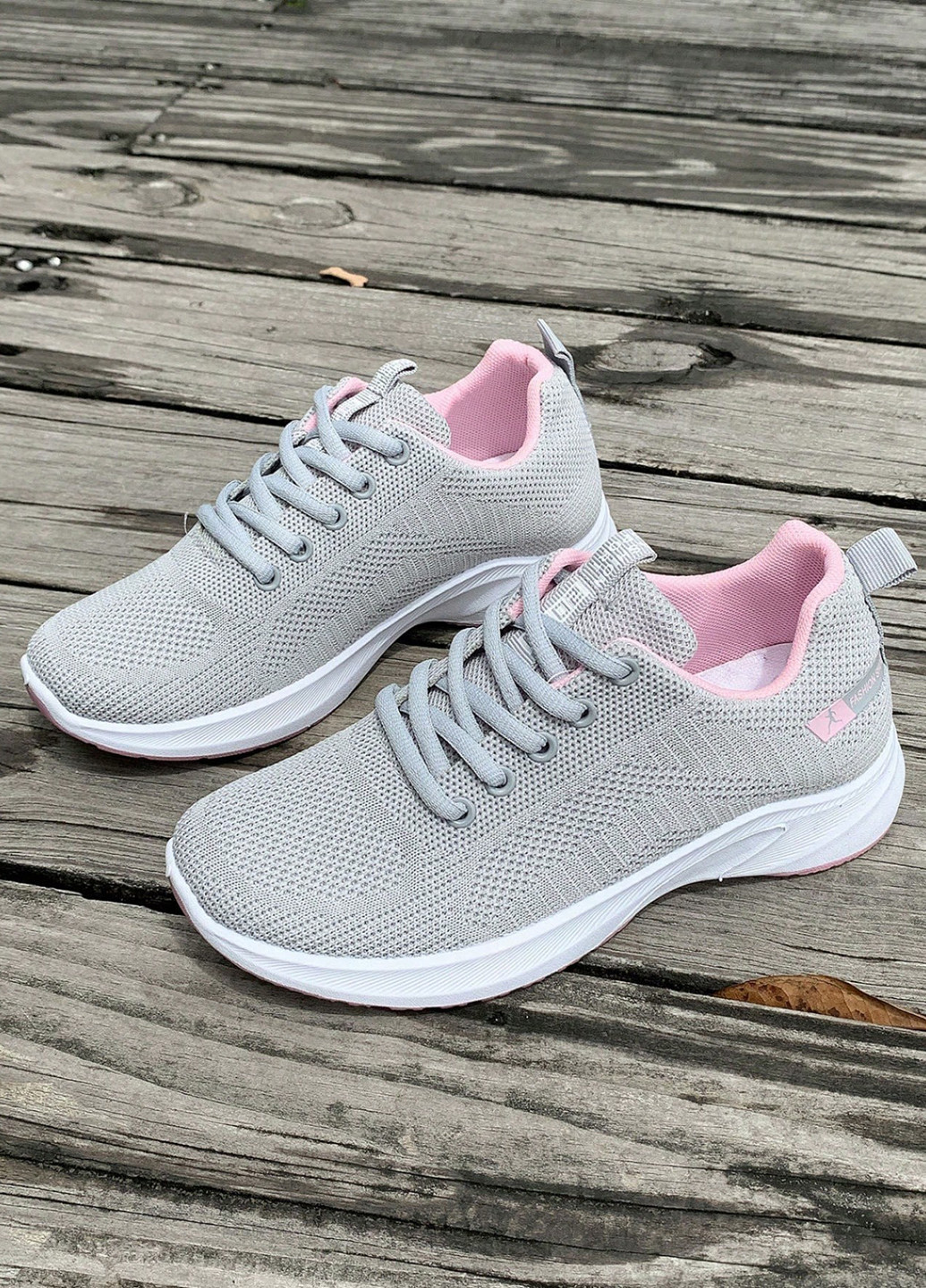 Кроссовки SHEIN светло-серые демисезоны (356956724)