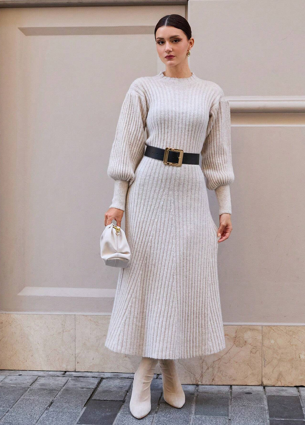 Светло-бежевое кэжуал платье платье-свитер SHEIN однотонное