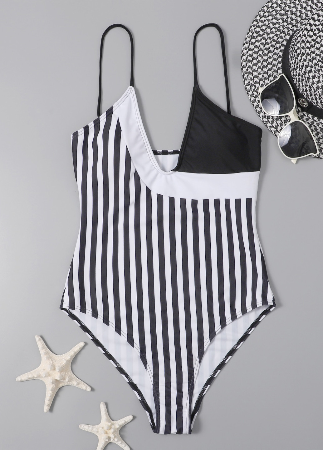 Черно-белый летний купальник слитный SHEIN