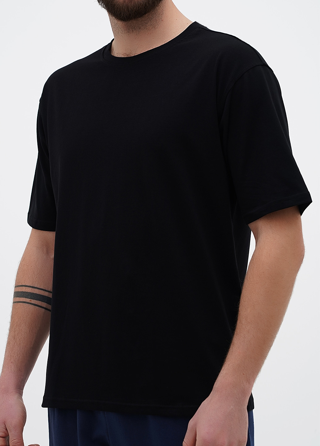 Черная футболка Lucci