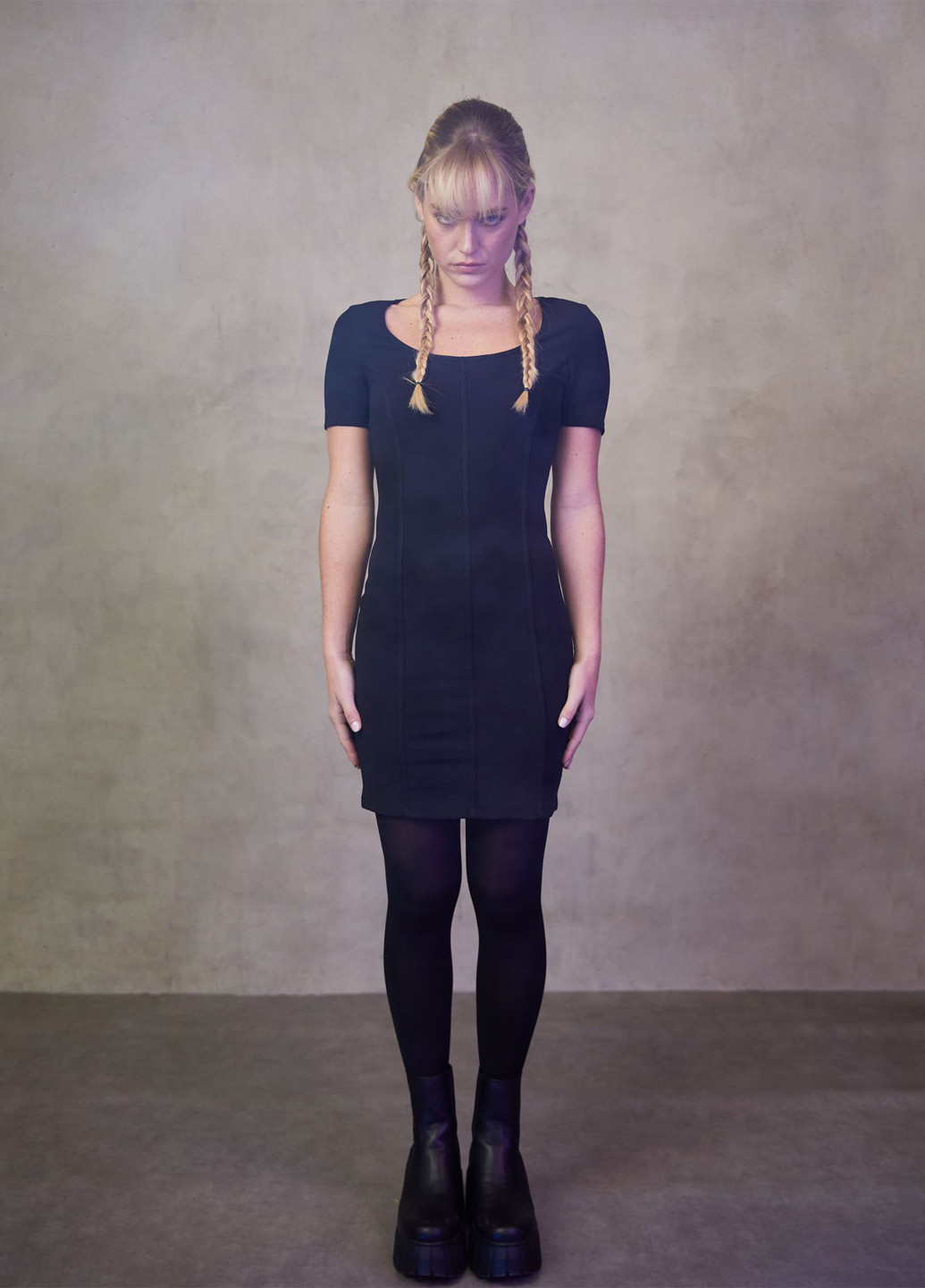 Чорна кежуал сукня Jennyfer однотонна