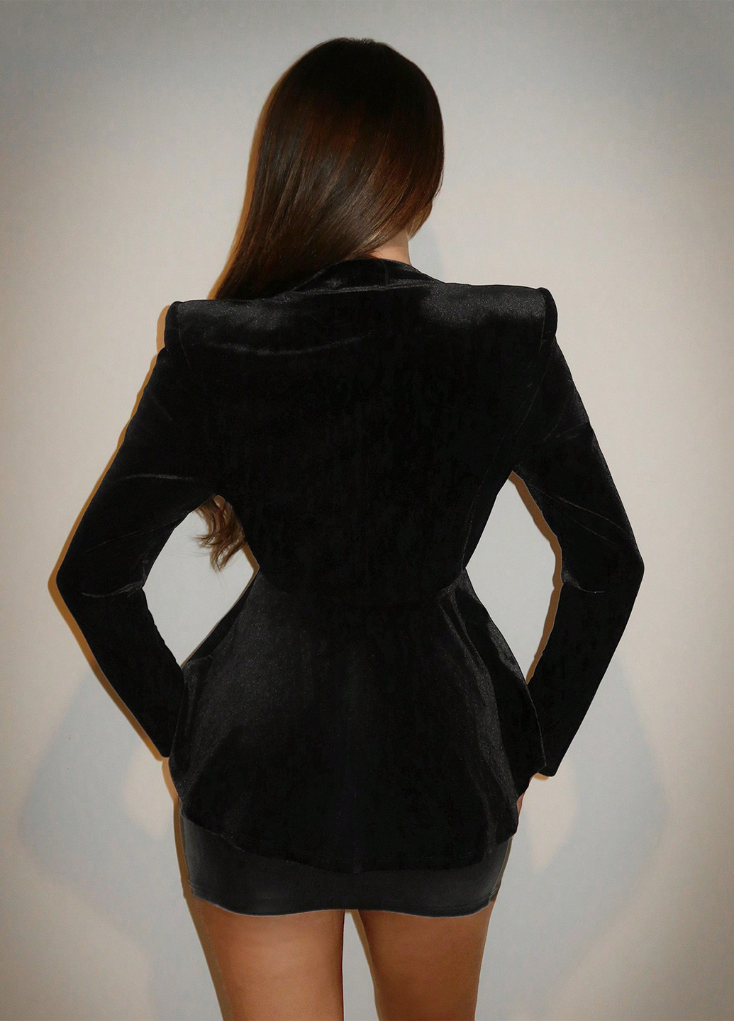 Черный женский жакет SHEIN однотонный - демисезонный