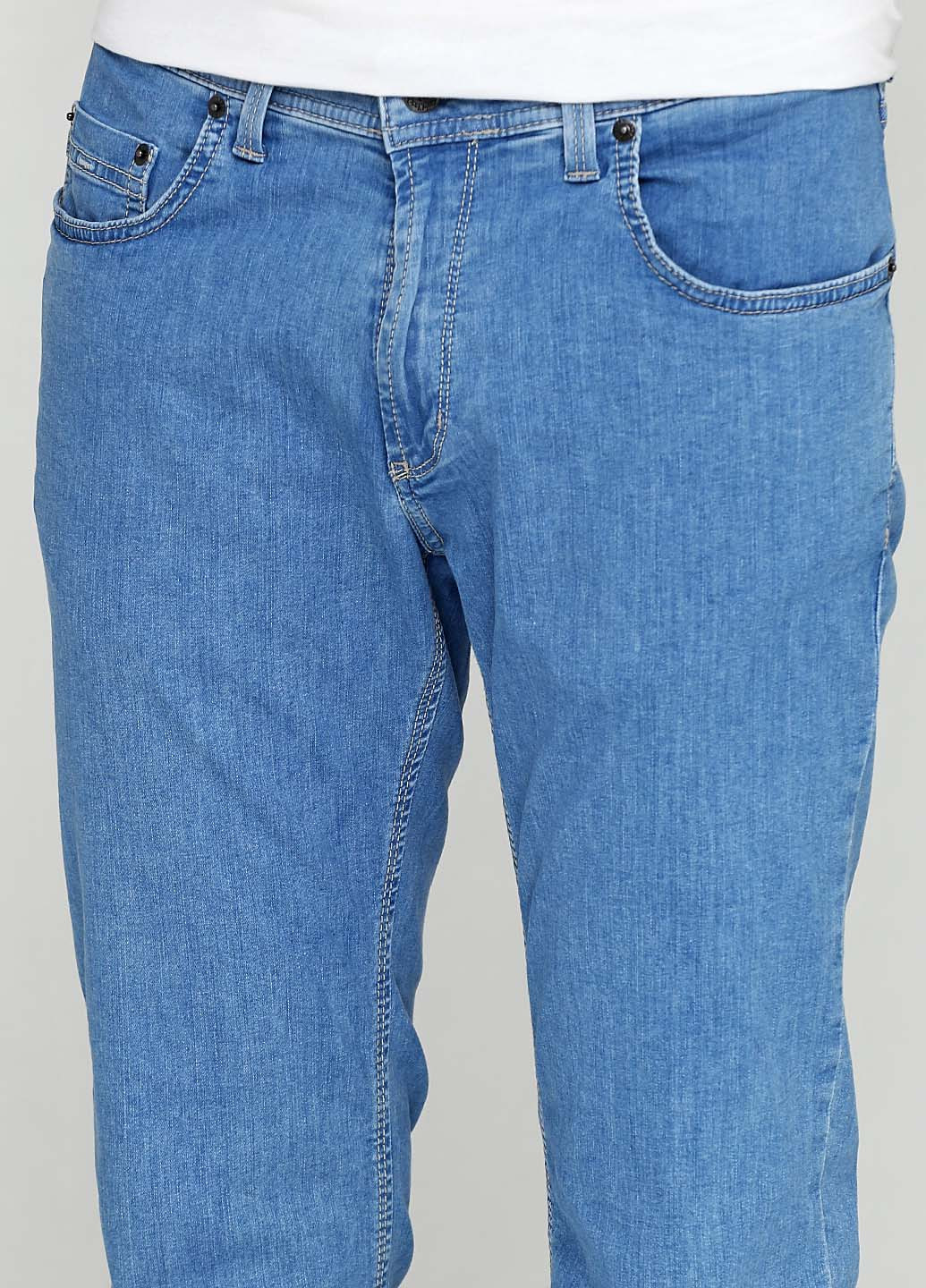 Голубые джинсы Pioneer