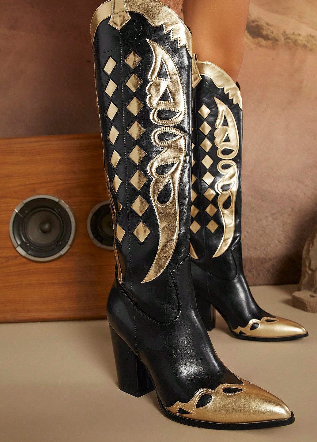 Осенние сапоги казаки SHEIN