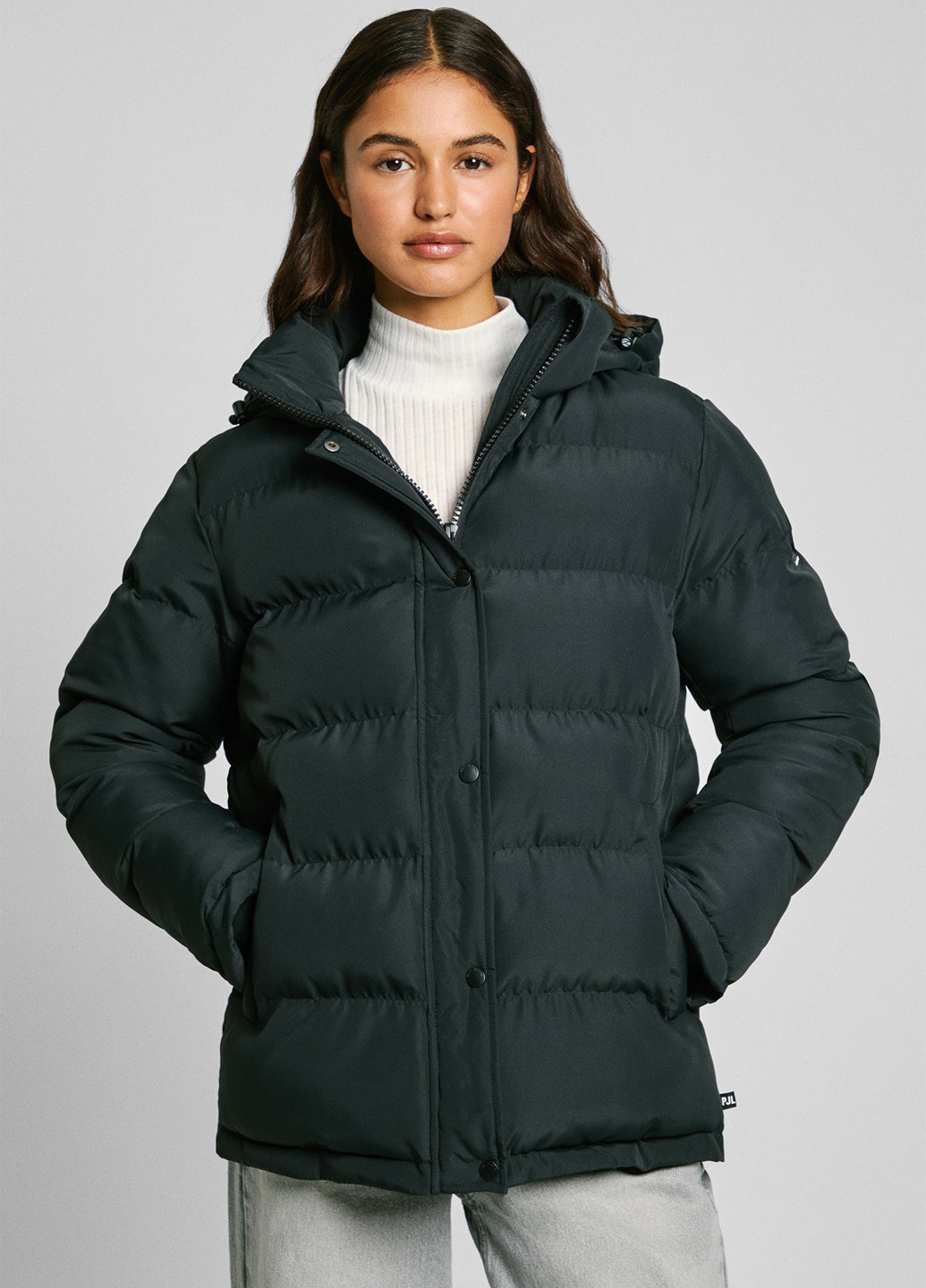 Чорна зимня куртка Pepe Jeans