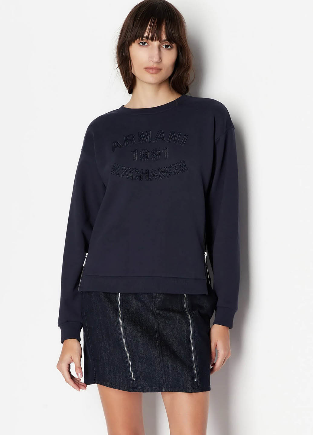 Темно-синий свитшот Armani Exchange однотонный вышивка (365688571)