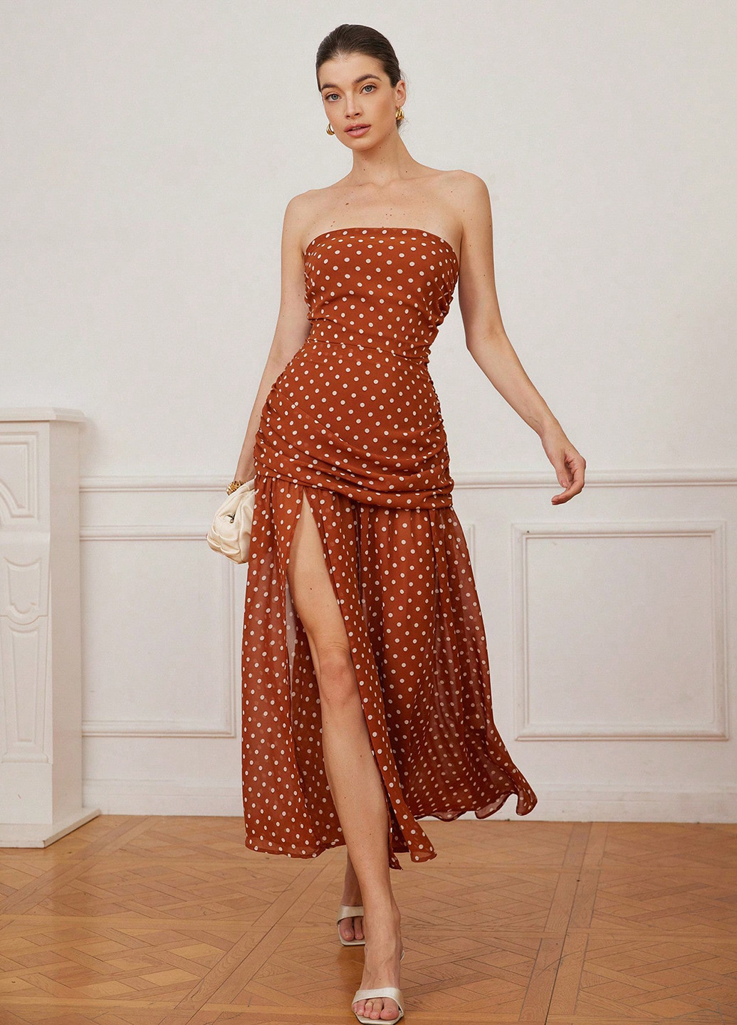 Цегляна кежуал сукня бандо, з відкритими плечима, з відкритою спиною SHEIN в горошок