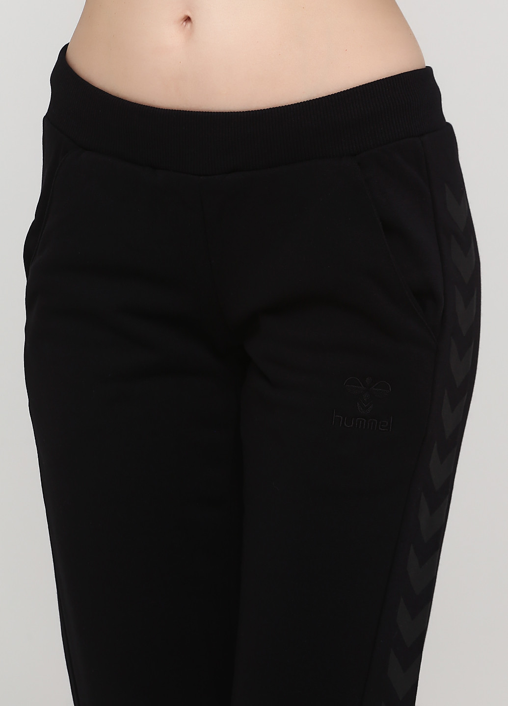 Черные спортивные демисезонные прямые брюки Hummel