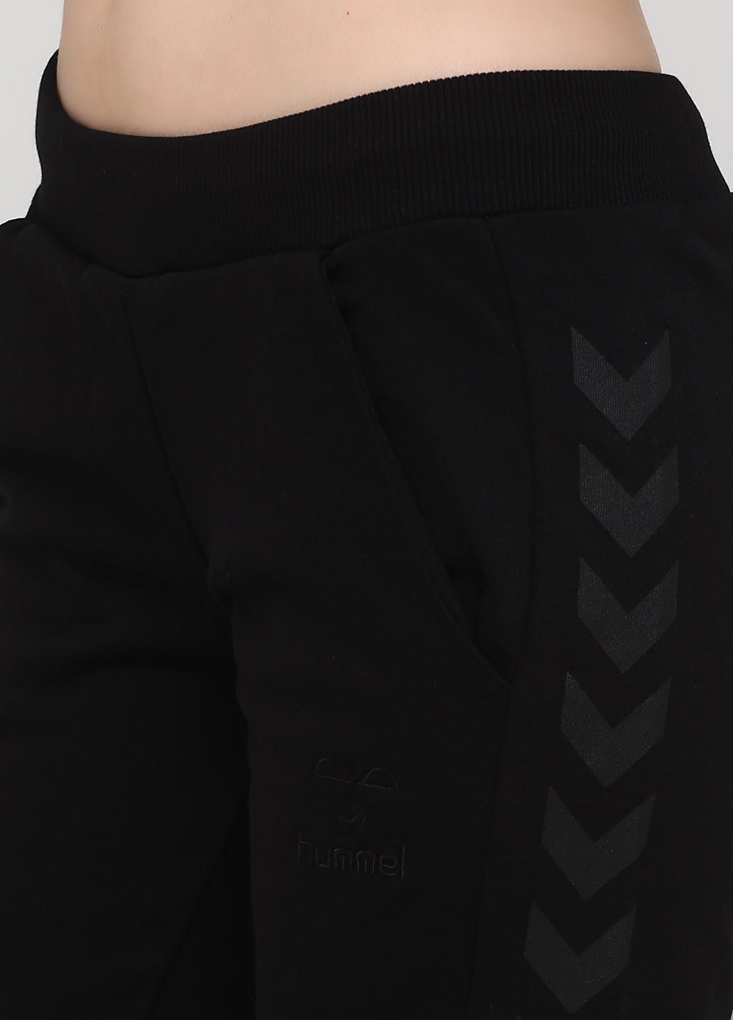 Черные спортивные демисезонные прямые брюки Hummel