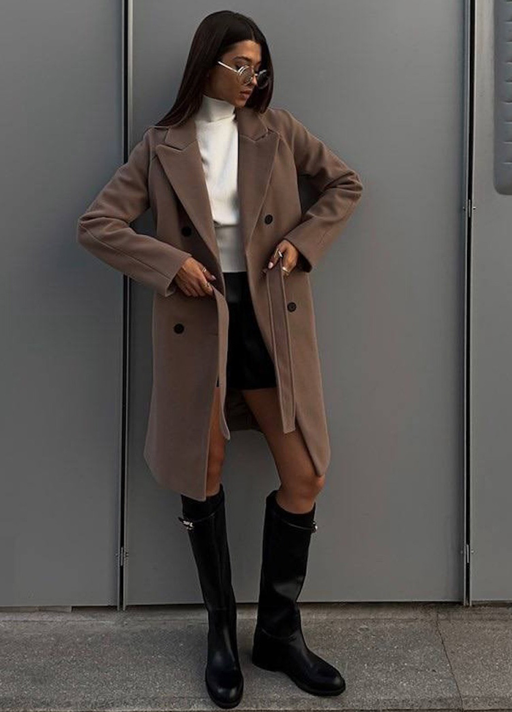 Темно-бежеве демісезонне Пальто двобортне No Brand