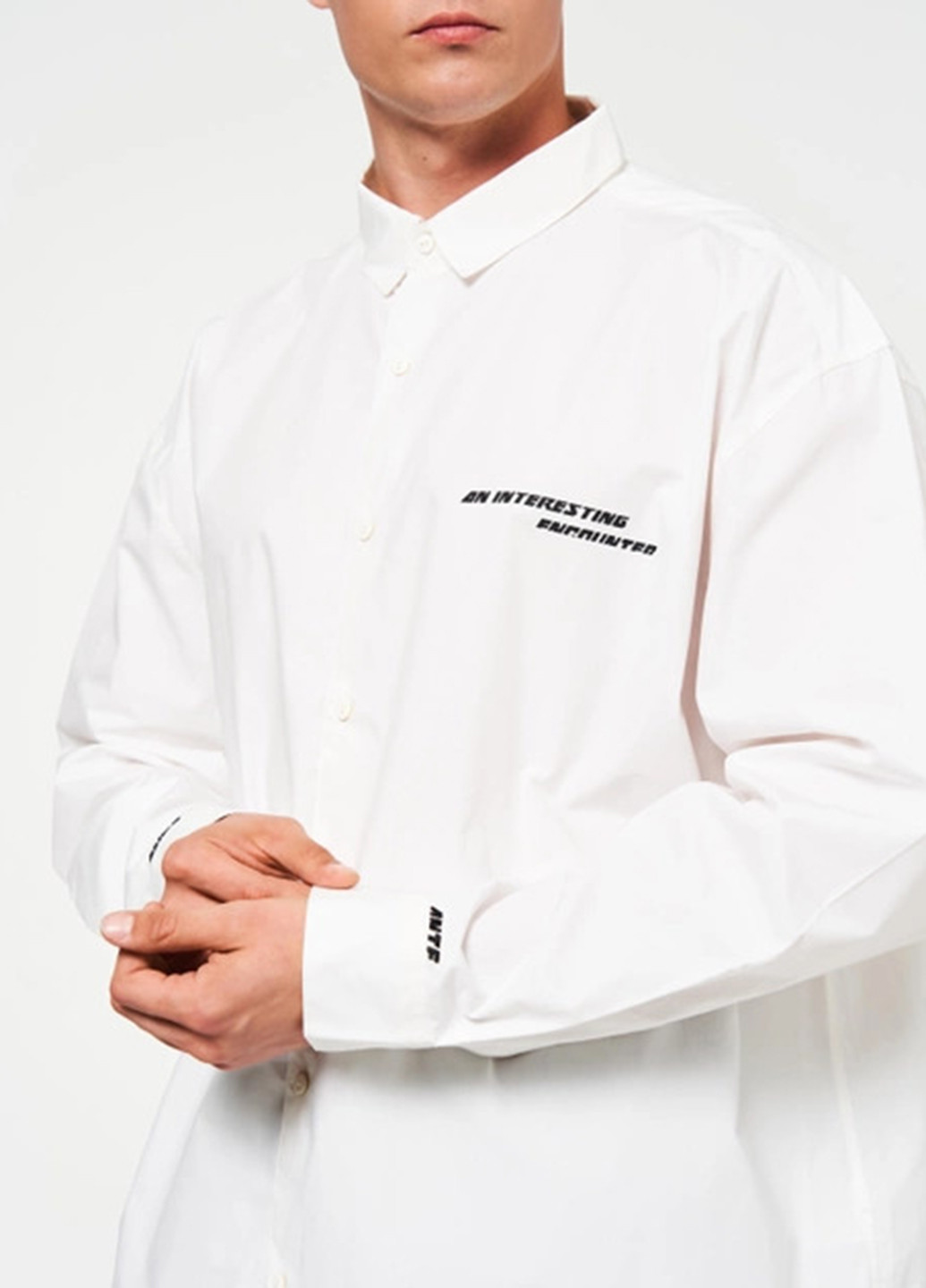 Белая кэжуал рубашка с надписями H&M