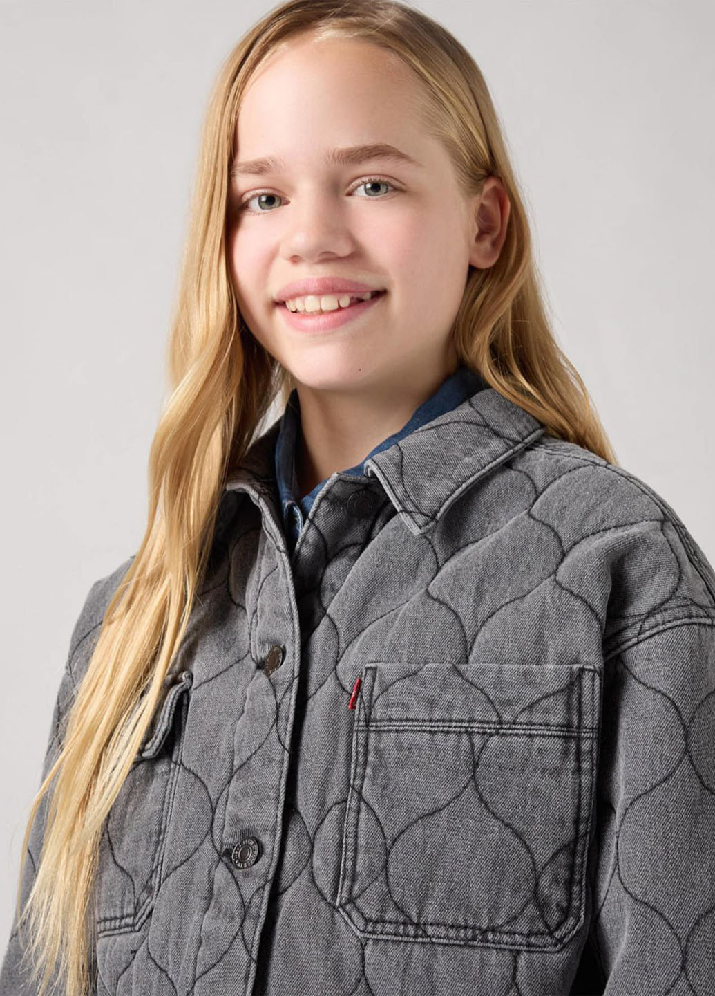 Темно-серая демисезонная куртка Levi's