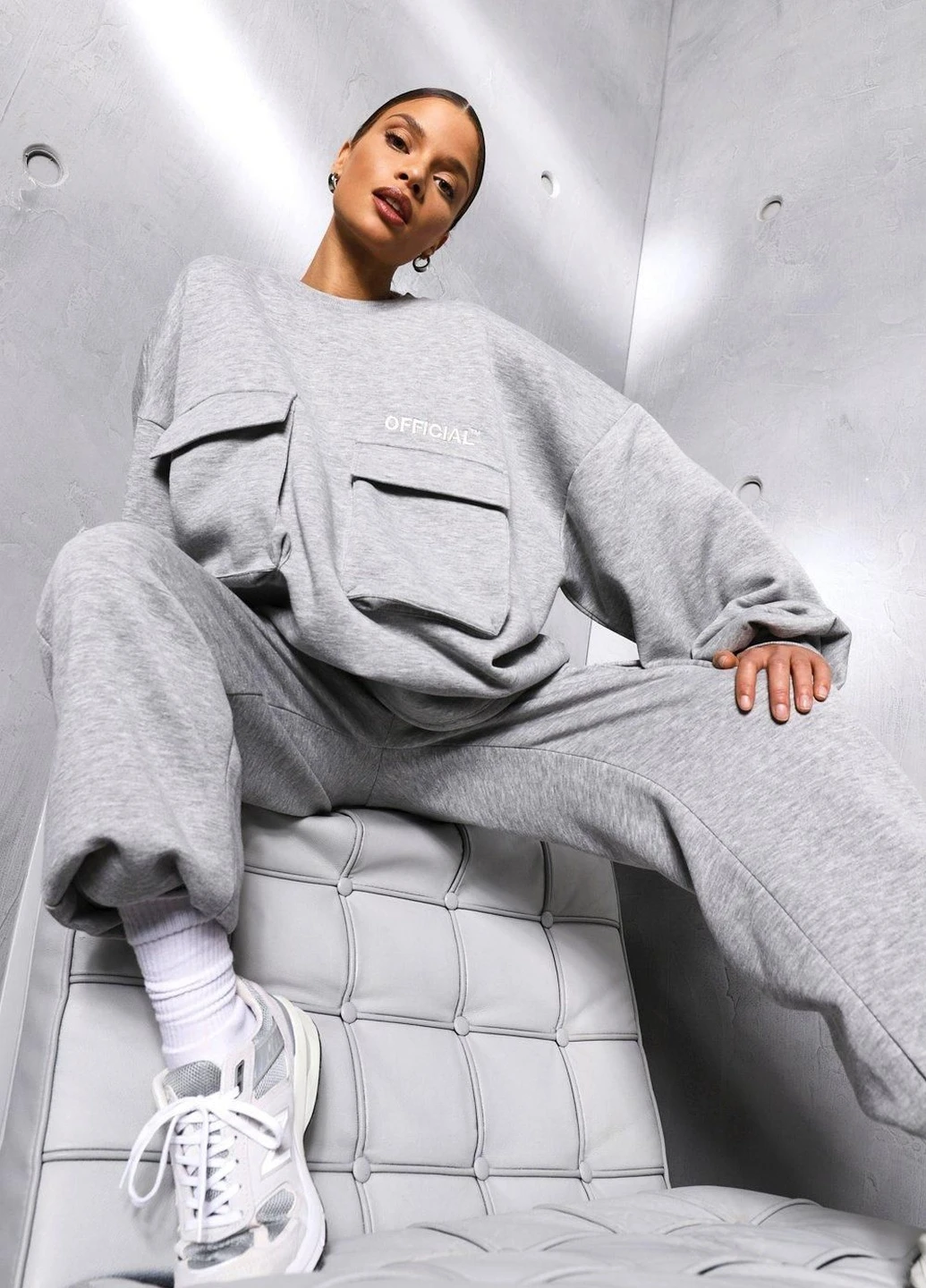 Серый демисезонный свитер Boohoo