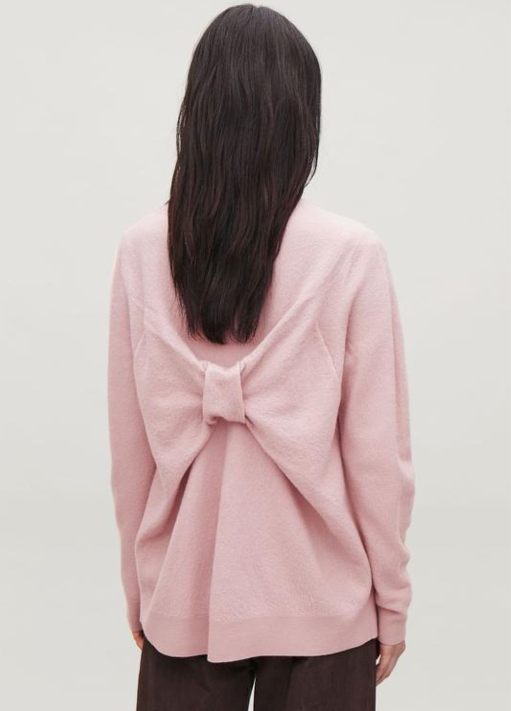 Светло-розовый демисезонный свитер Cos