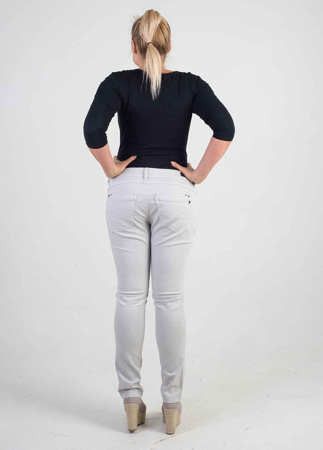Светло-серые кэжуал демисезонные брюки S.Oliver