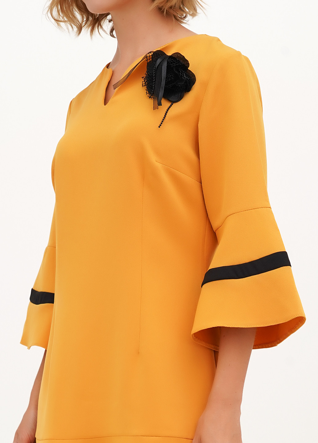 Охра коктейльное, праздничный платье а-силуэт Vicolo однотонное