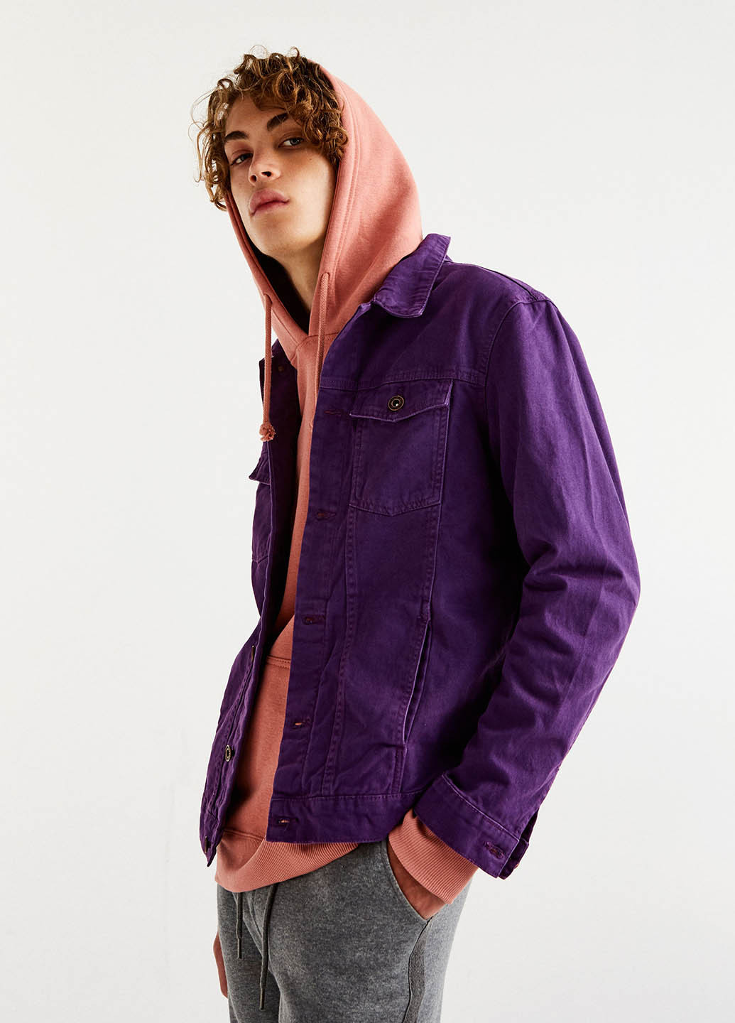 Фиолетовая демисезонная куртка Pull & Bear