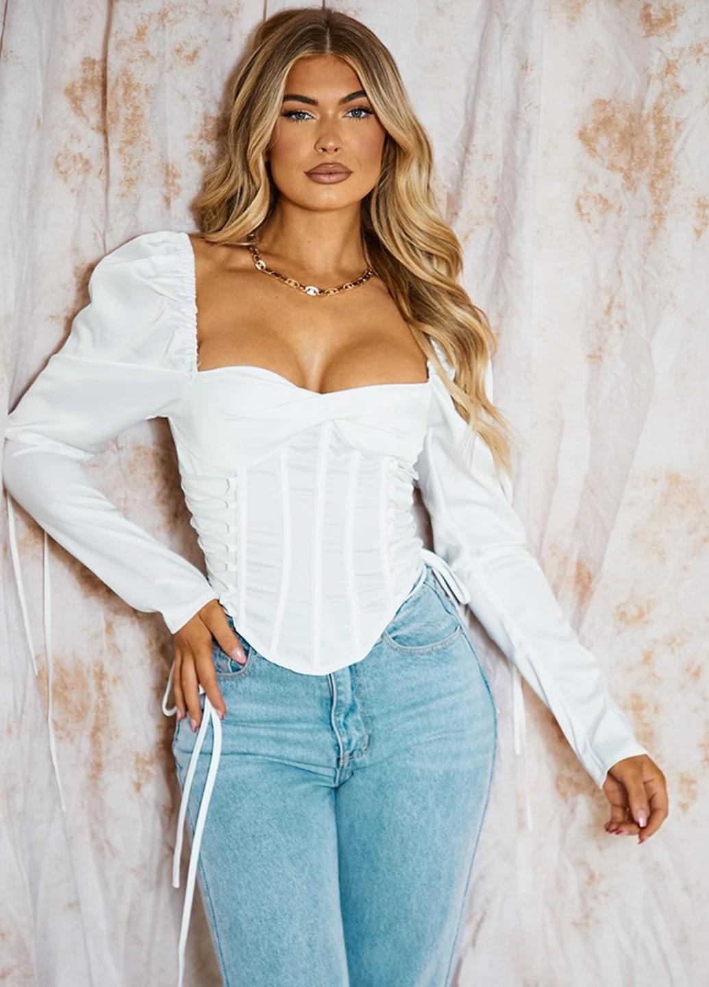 Біла блузка PrettyLittleThing