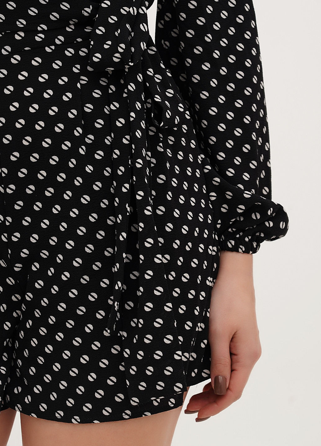 Комбинезон Michael Kors комбинезон-шорты горошек чёрный кэжуал полиэстер