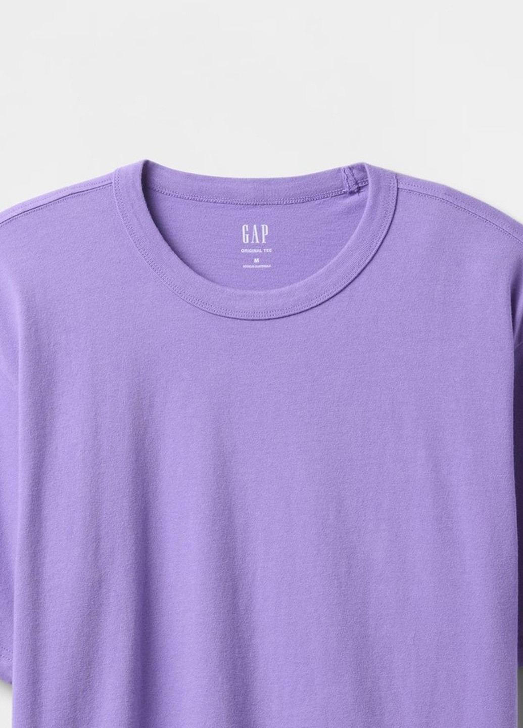 Сиреневая футболка Gap