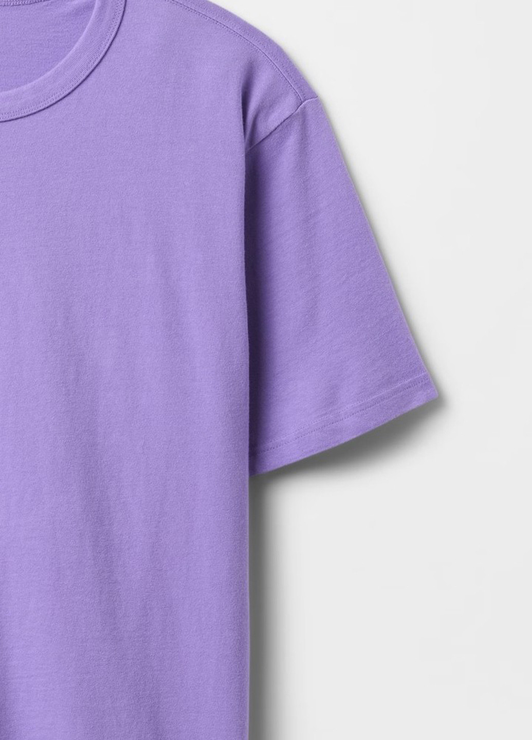 Сиреневая футболка Gap