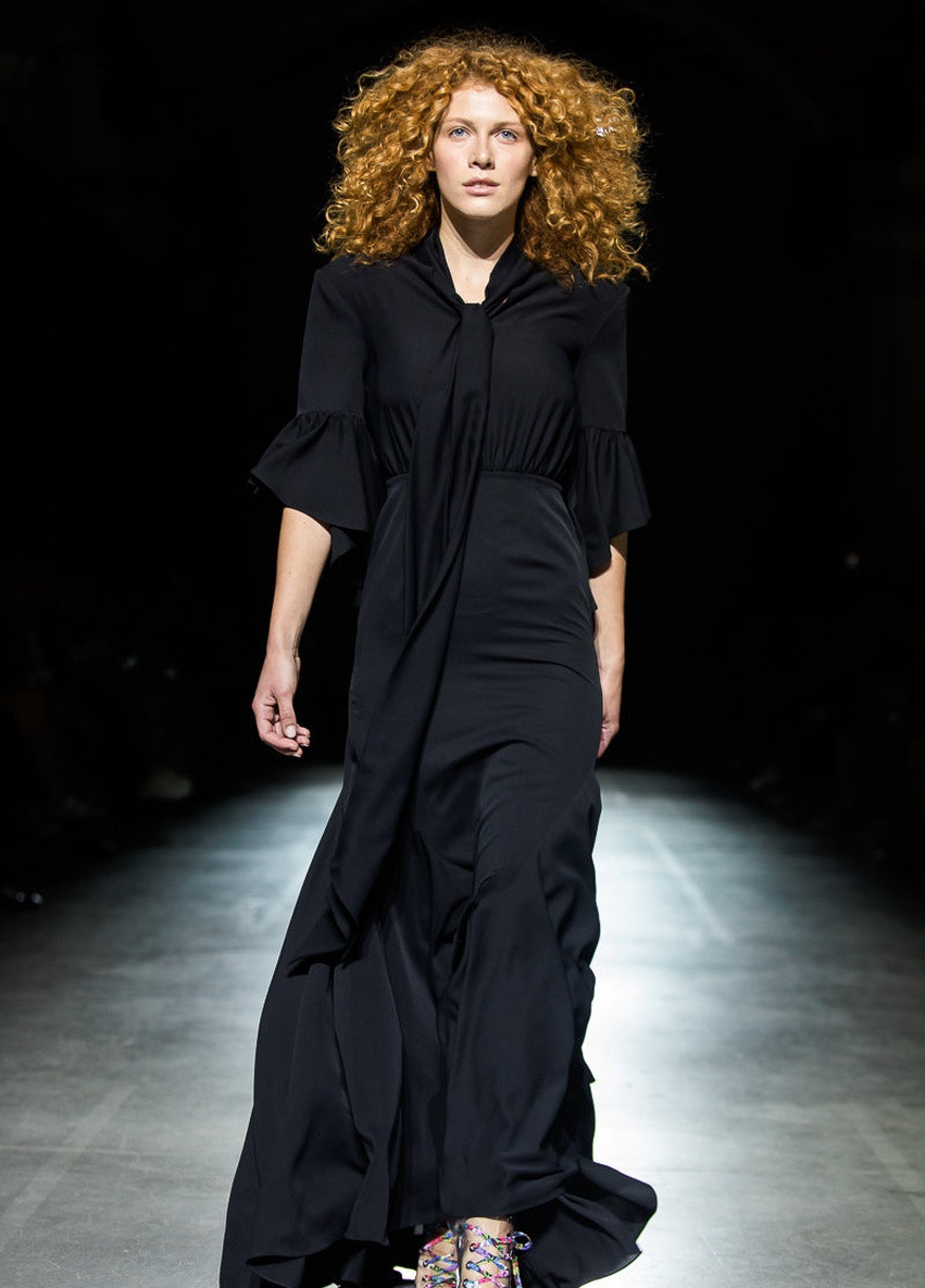 Черное вечернее платье Dafna May однотонное