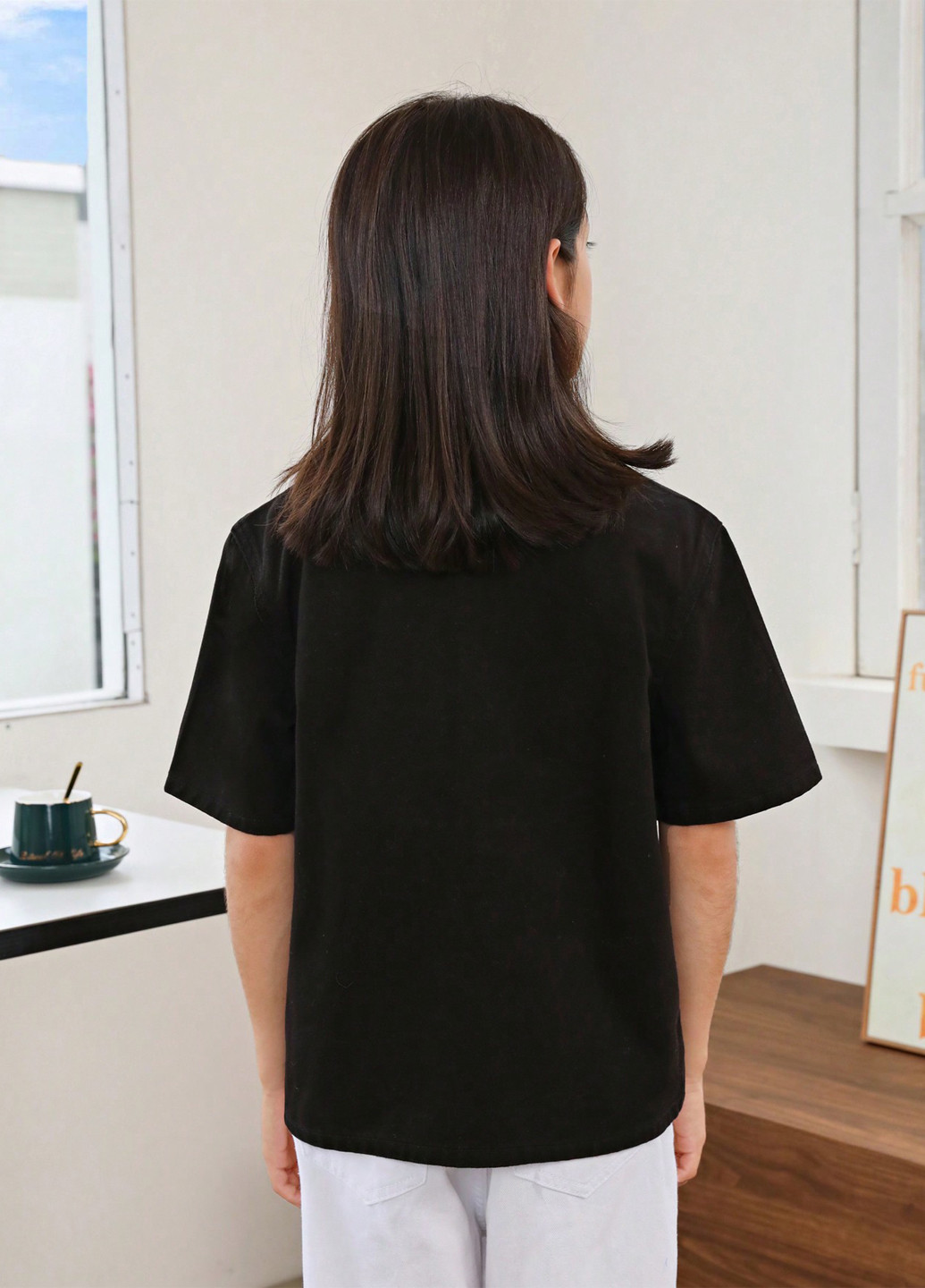 Черная летняя куртка SHEIN