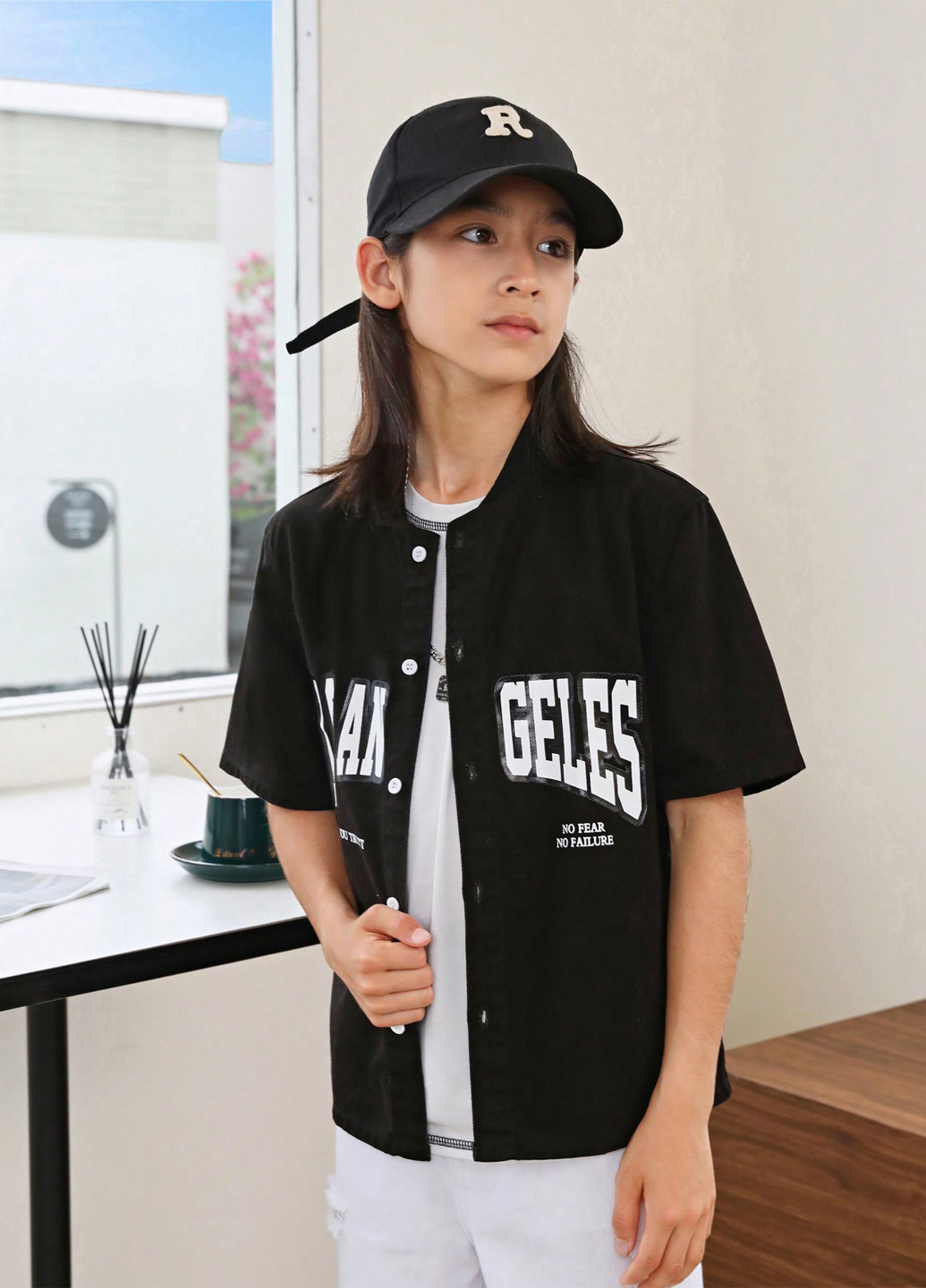 Черная летняя куртка SHEIN