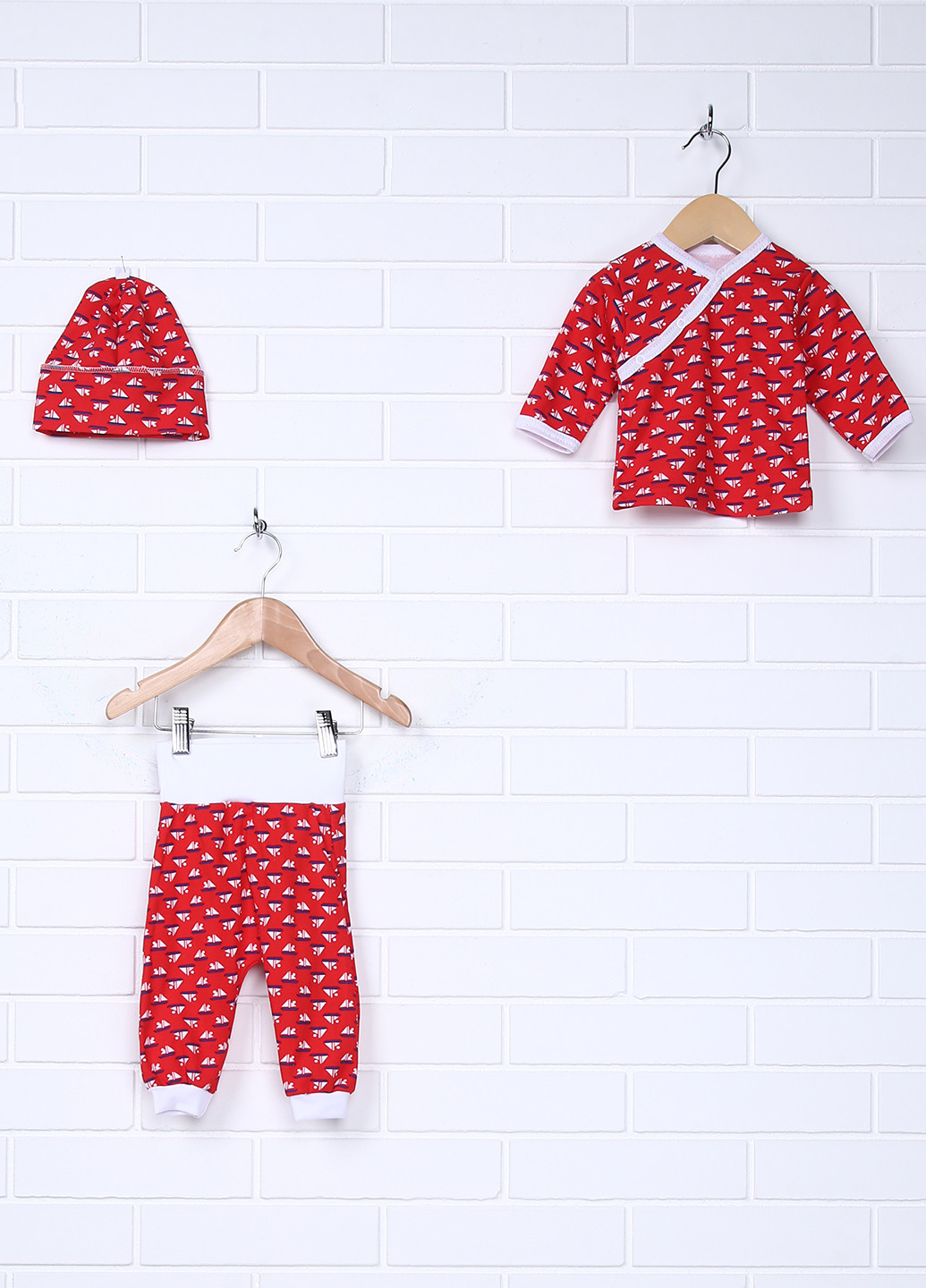 Червоний демісезонний комплект (кофта, брюки, шапка) Baby Art