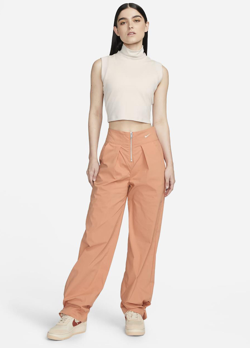 Топ FB8343-104 Nike Sportswear Collection Mock-Neck Cropped Tank Top (319358957)