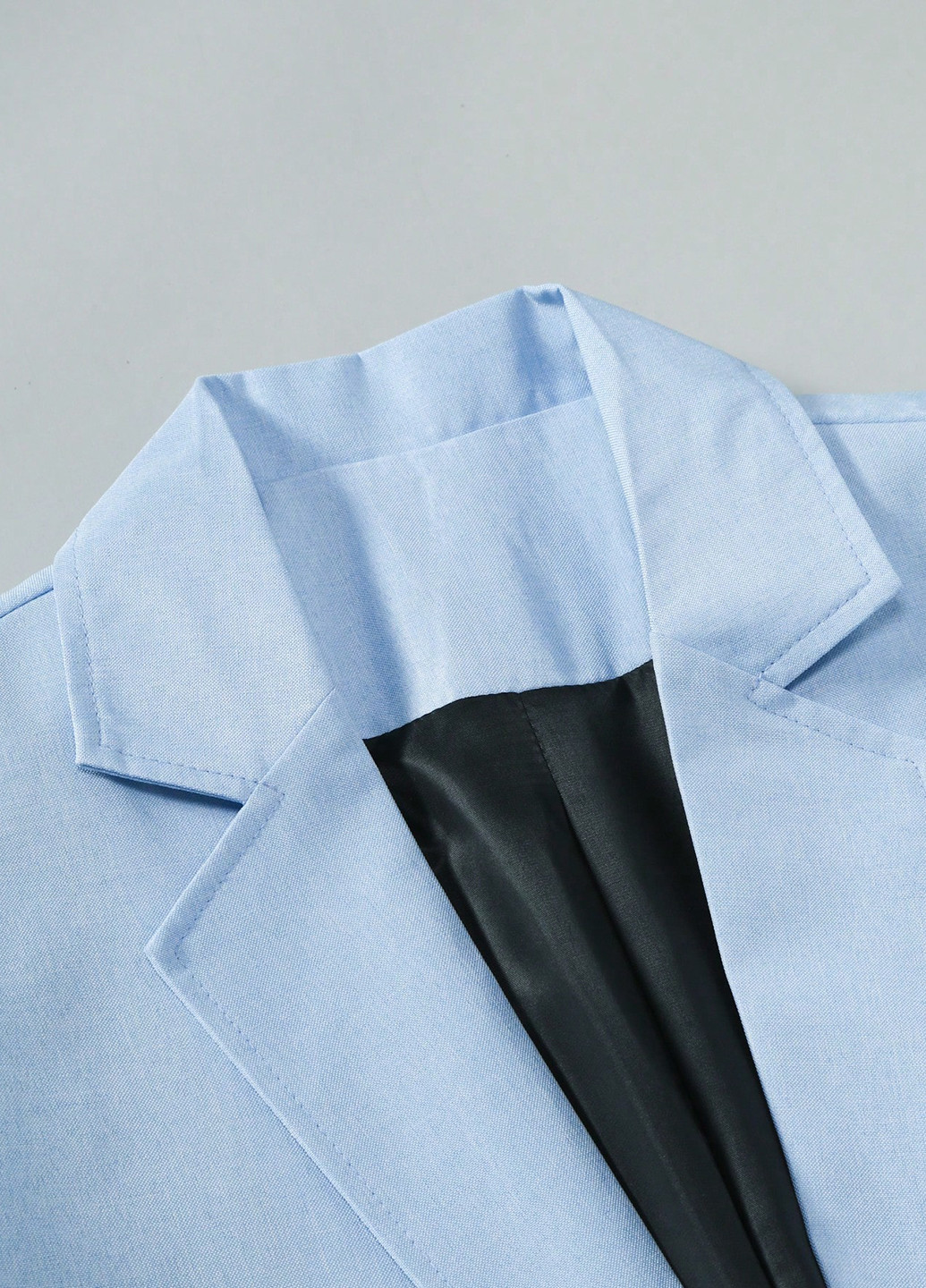 Светло-голубой демисезонный костюм (жакет, брюки) брючный SHEIN