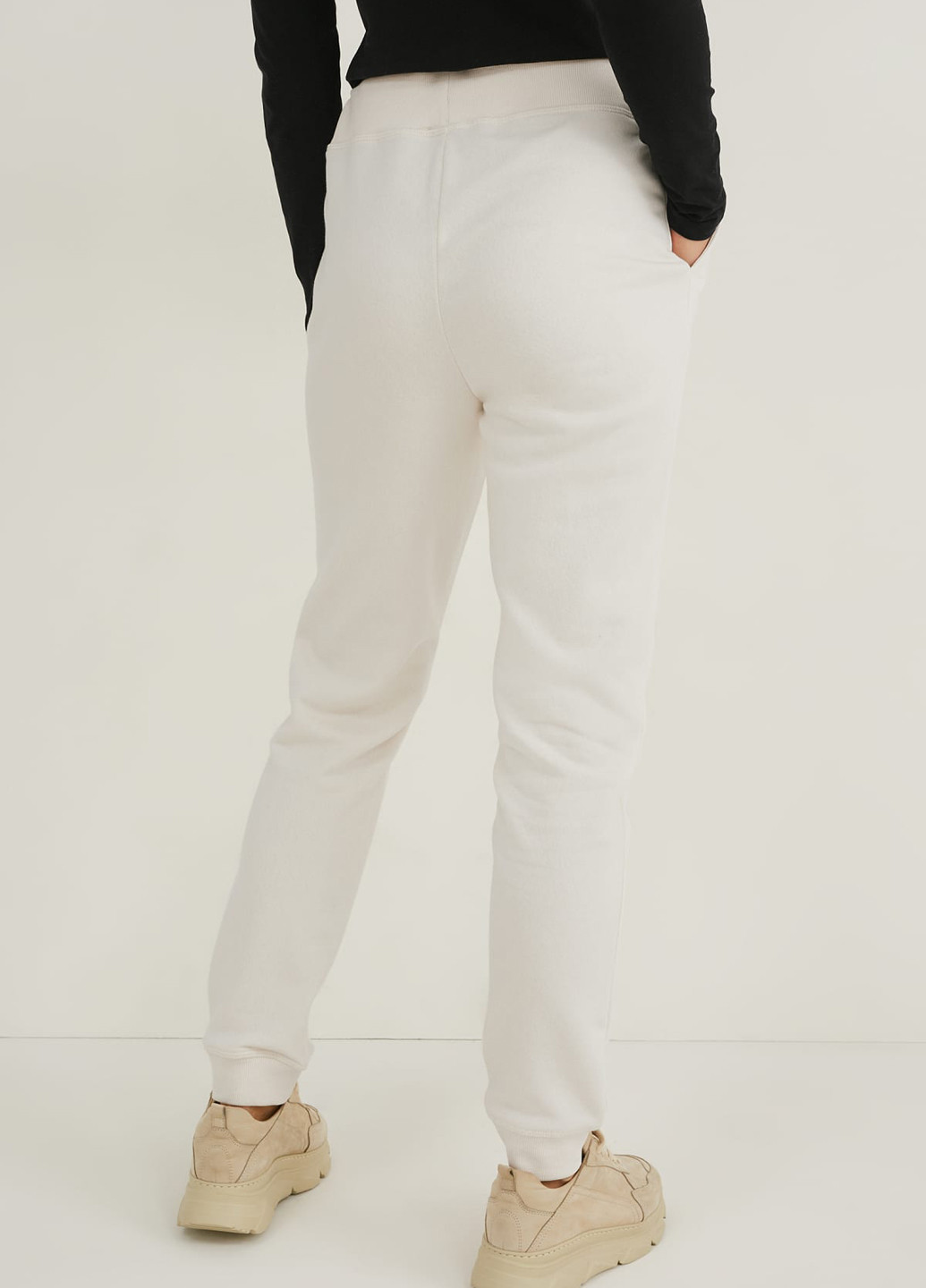 Белые спортивные демисезонные джоггеры брюки C&A