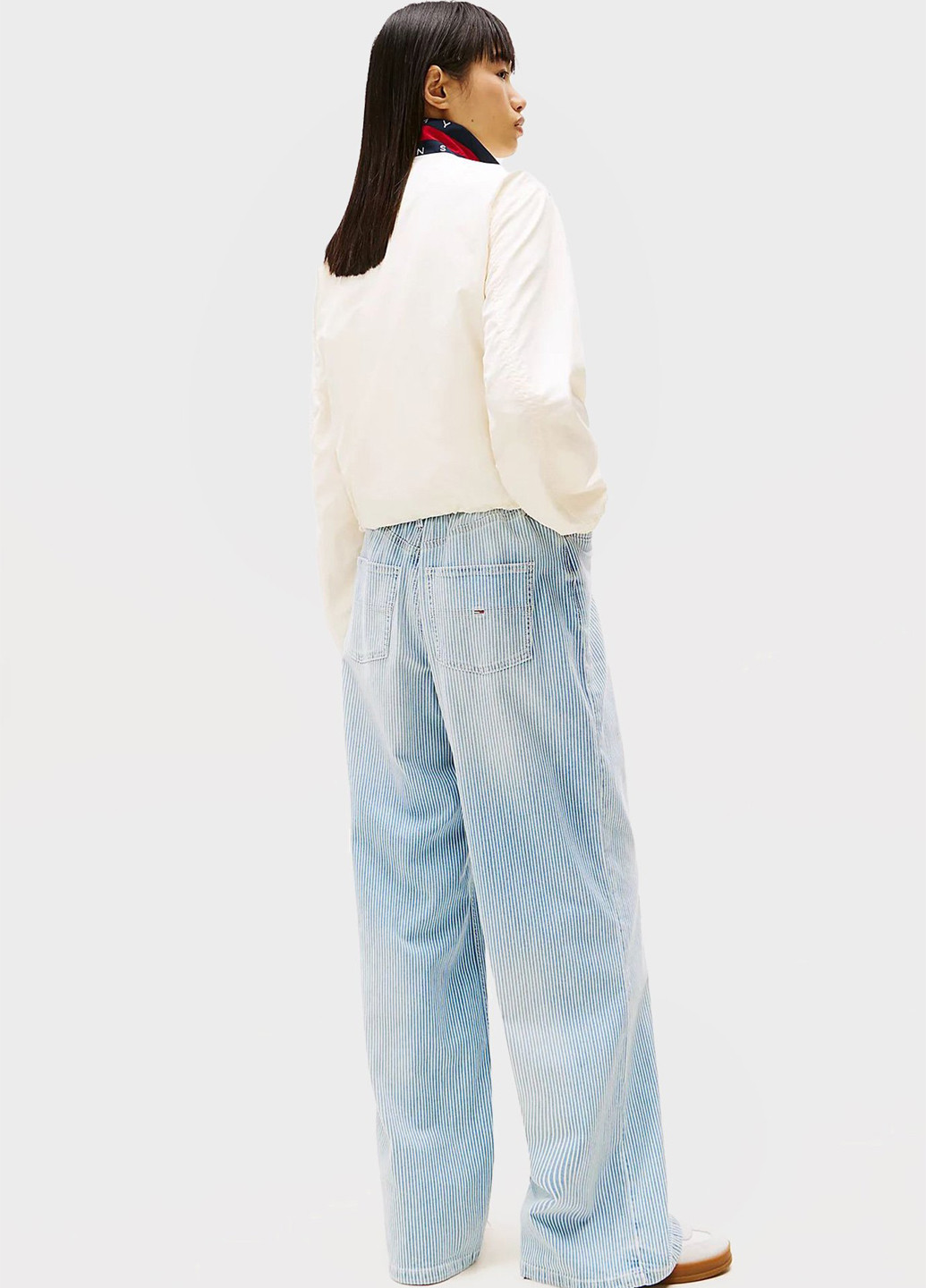 Молочна демісезонна куртка Tommy Jeans