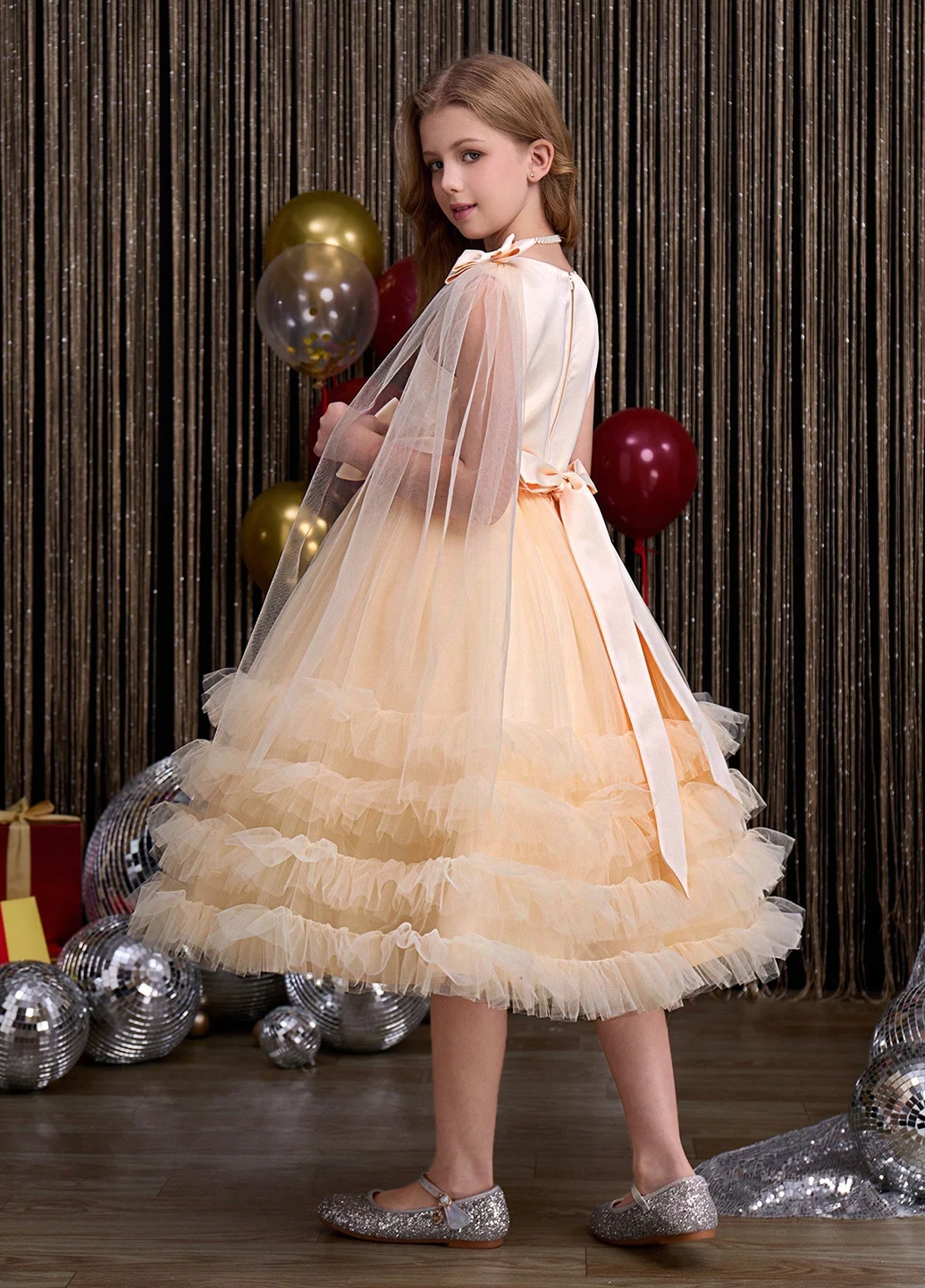 Кремовое платье SHEIN (325532968)
