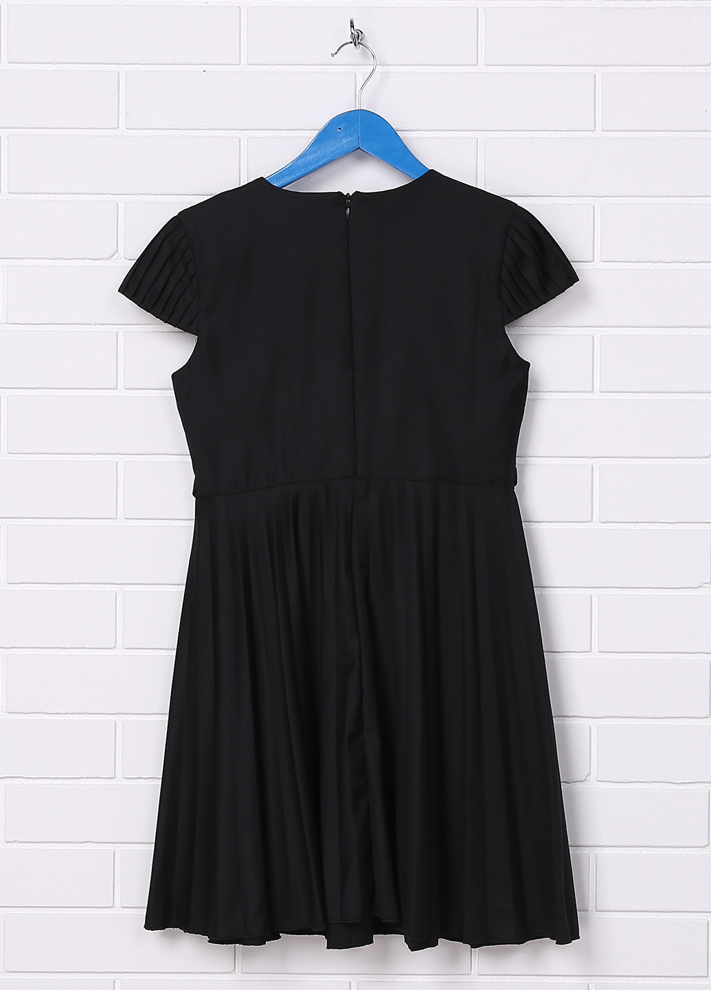 Чорна сукня Nui Very (70138036)