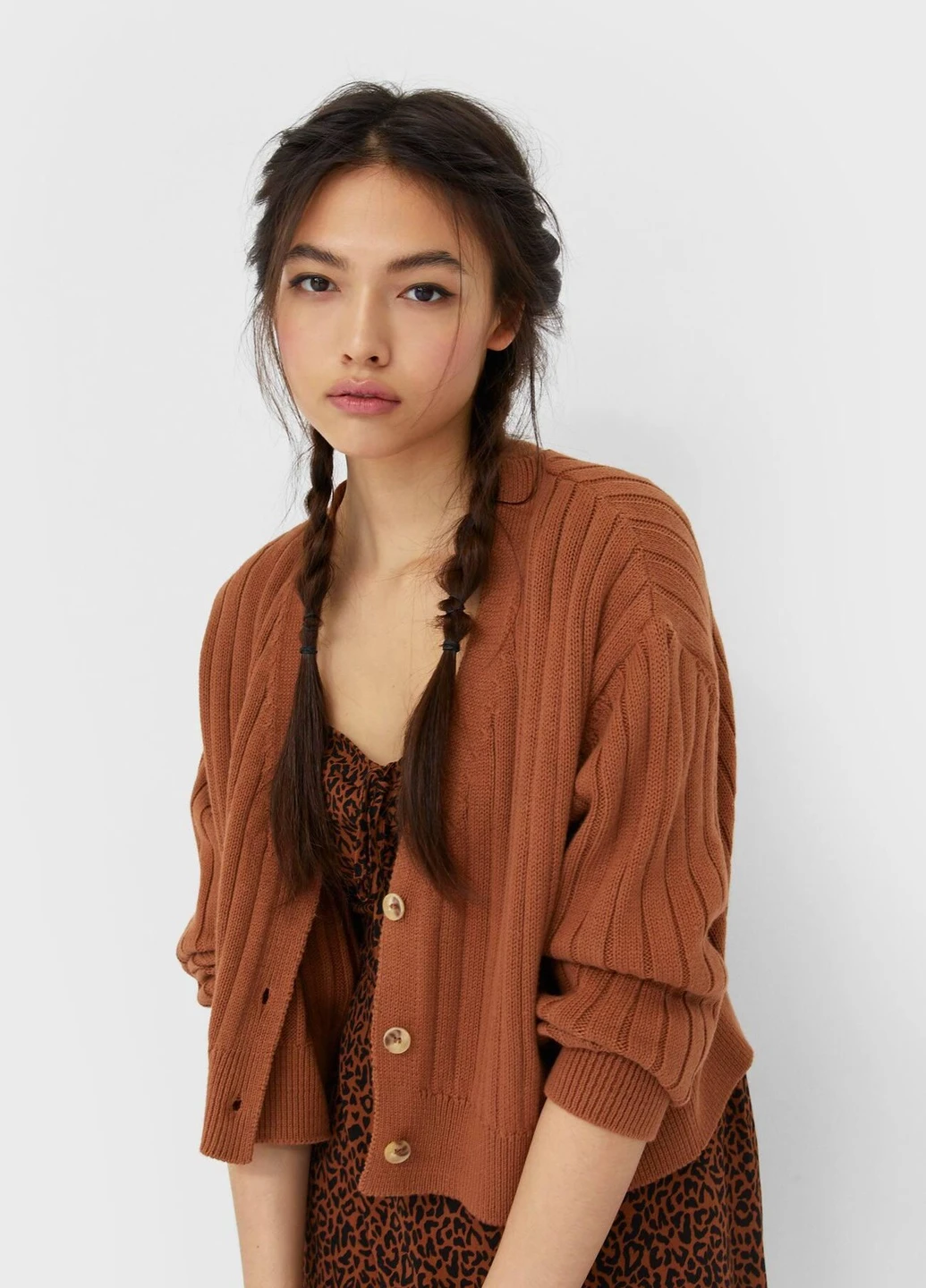 Коричневый кардиган Stradivarius
