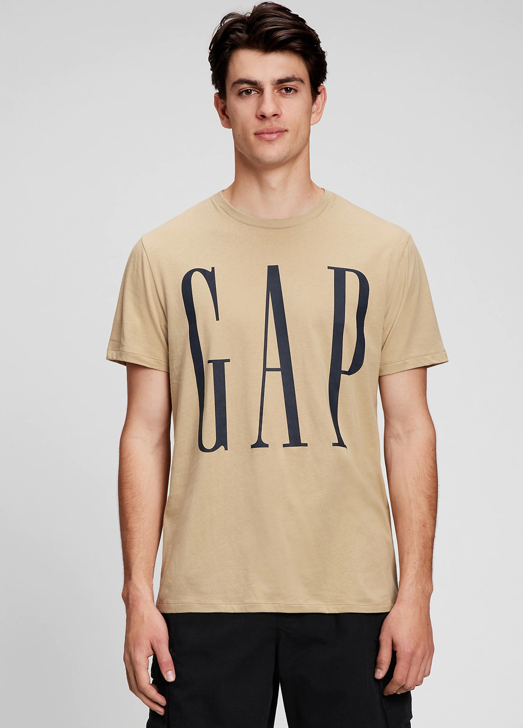 Бежевая летняя футболка Gap
