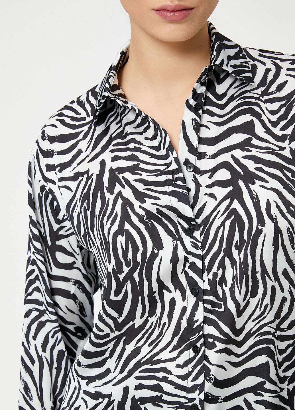 Черно-белая кэжуал рубашка зебра KOTON