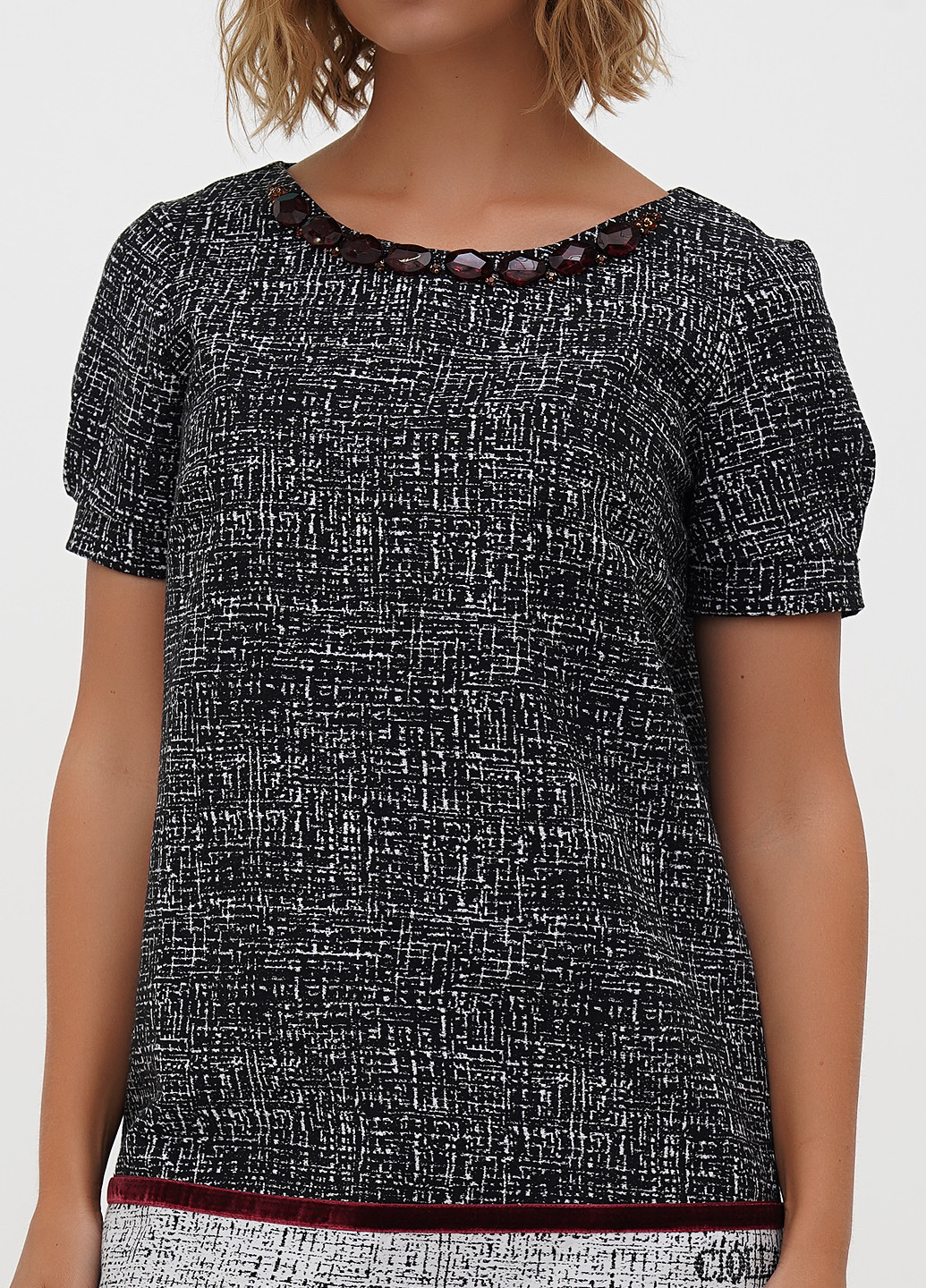 Черное кэжуал платье Sassofono с абстрактным узором