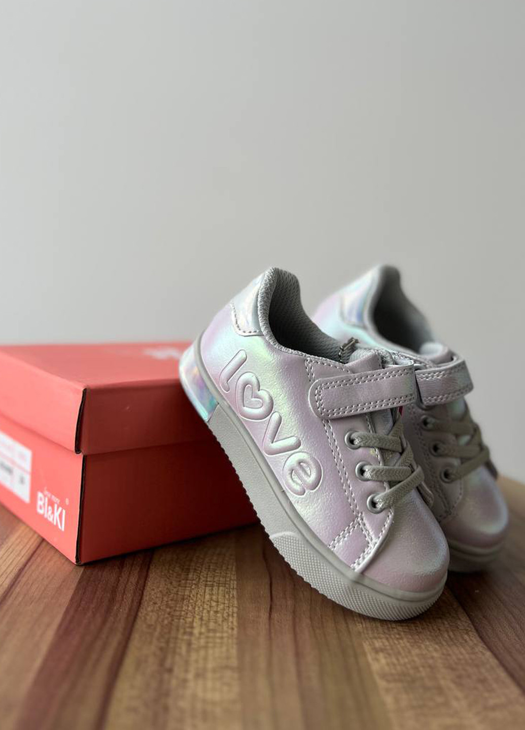 Айворі кеди Biki