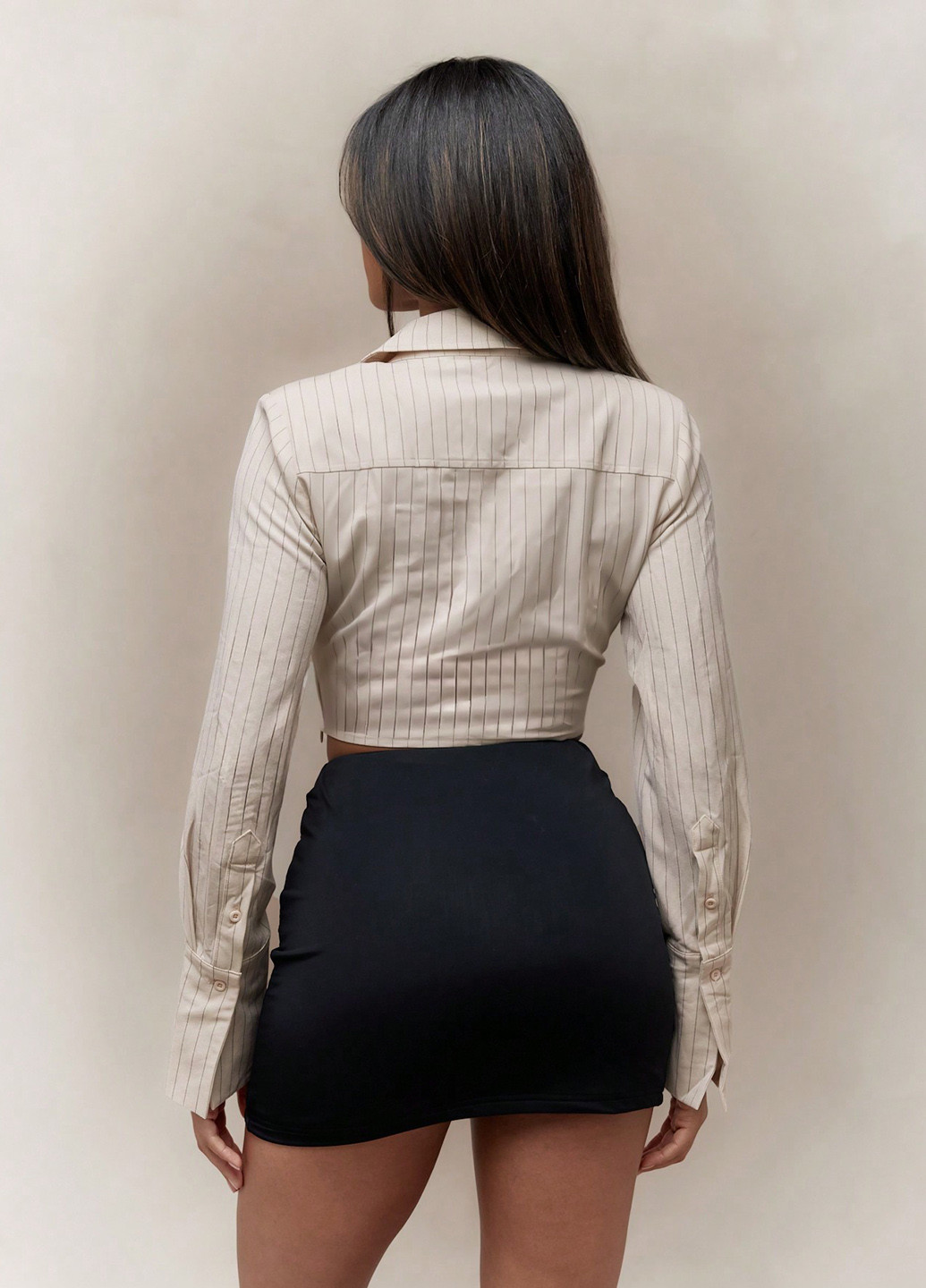 Світло-бежева блуза на запах SHEIN