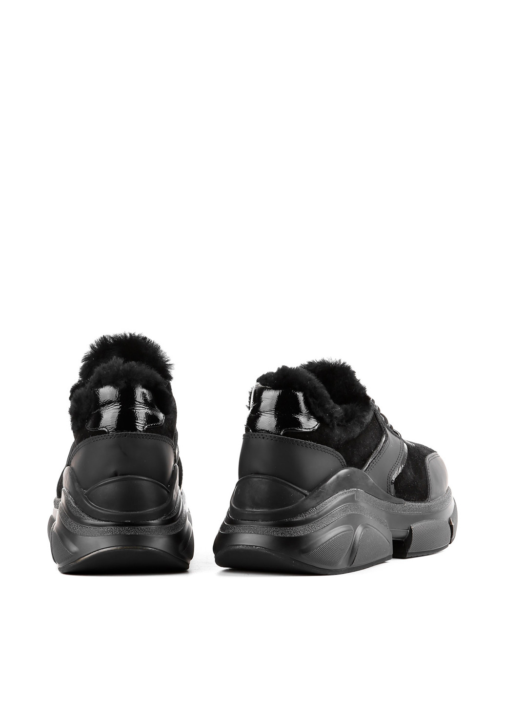 Черные зимние кроссовки Ilvi