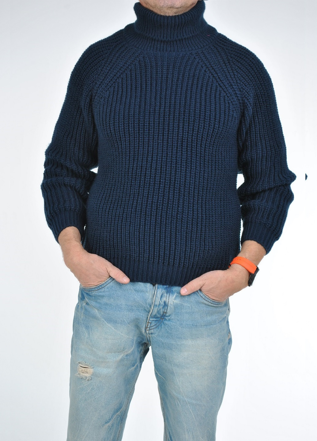 Темно-синий зимний свитер крупной вязки Berta Lucci