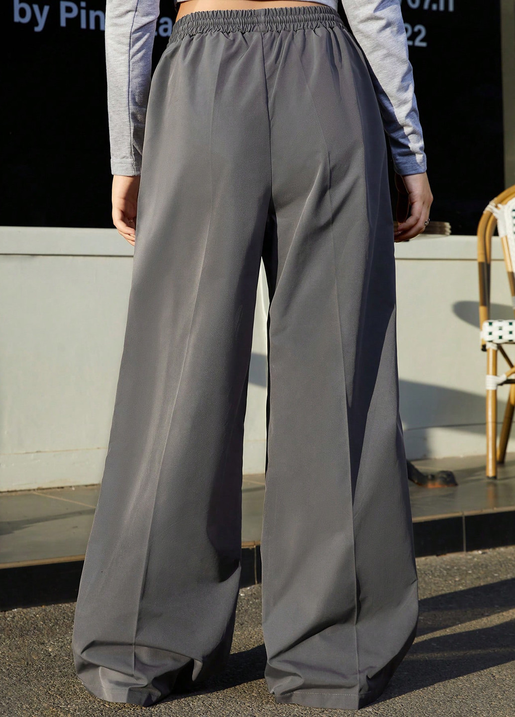 Серые спортивные демисезонные брюки SHEIN