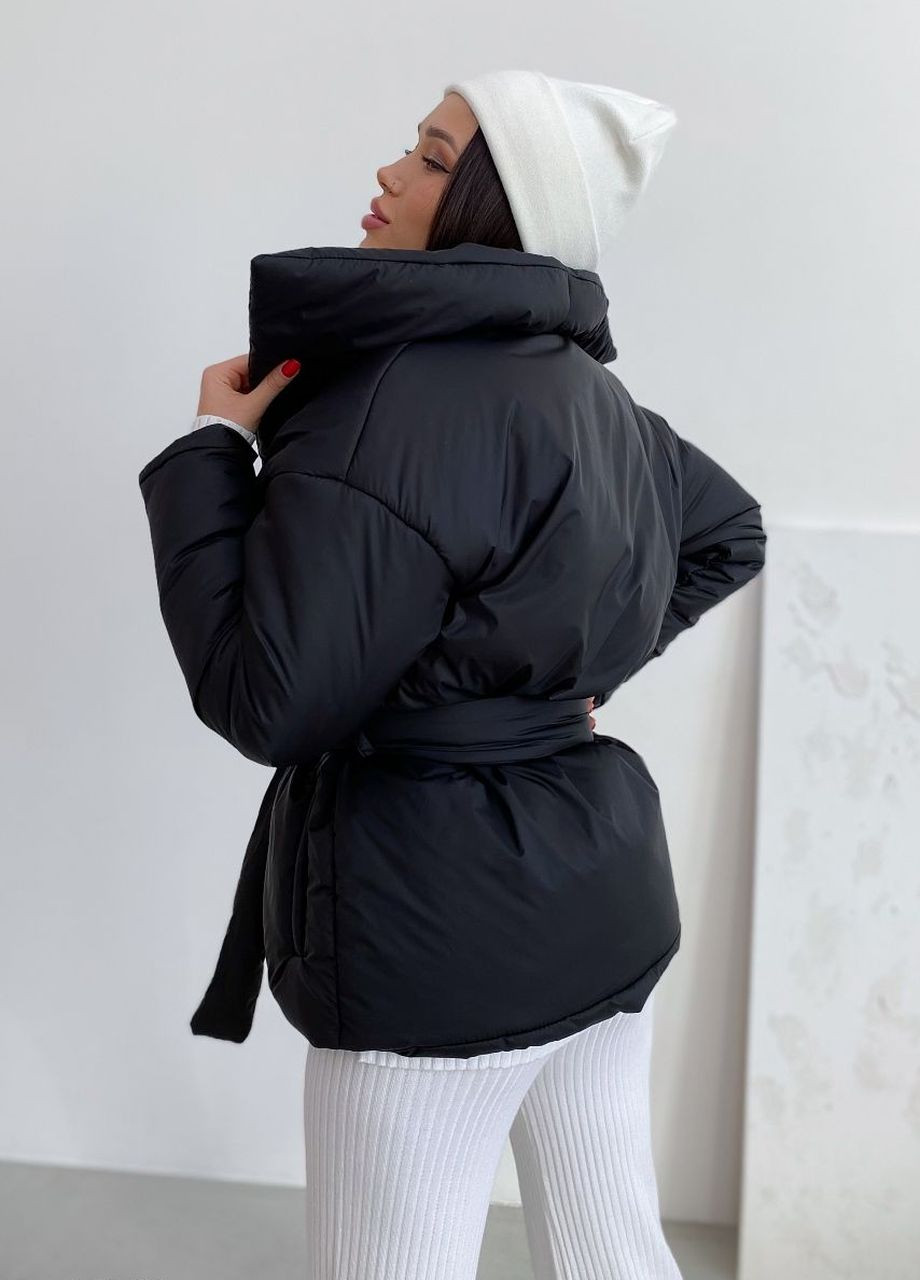 Черная демисезонная дутая куртка с запахом и поясом Liton
