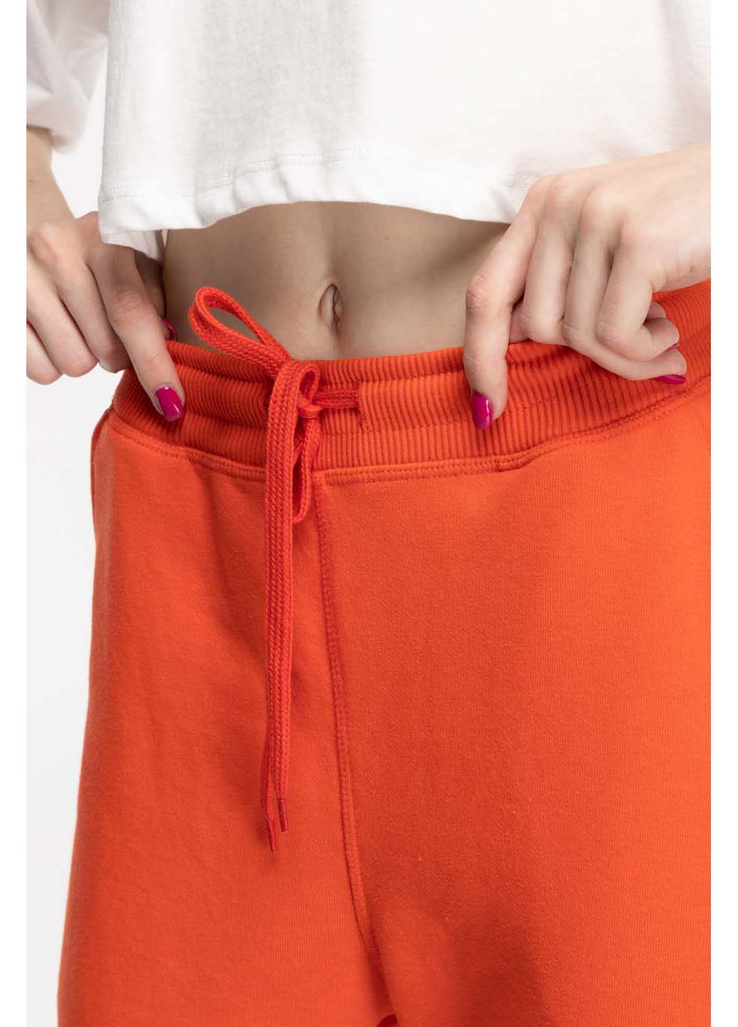 Оранжевые кэжуал демисезонные брюки MMS